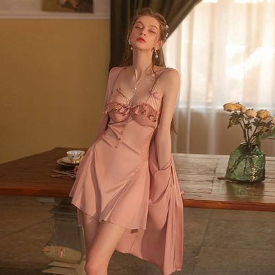 性感吊带睡裙丝滑缎面蕾丝美背