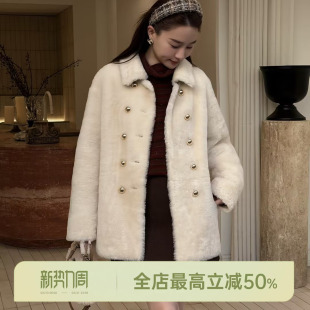 松子奶油 AOMI 羊毛革皮毛一体翻领小金扣皮草 HELA 邱莹莹