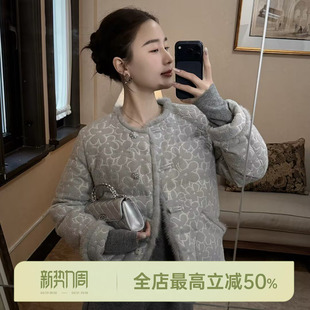 蚕丝羊绒. AOMI 90白鸭绒山羊绒桑蚕丝羽绒服 HELA 邱莹莹