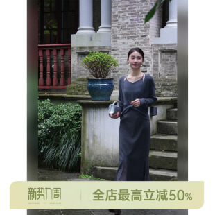 新款 步步生花 黑色半身裙百褶气质开叉半身裙 HELAAOMI 邱莹莹