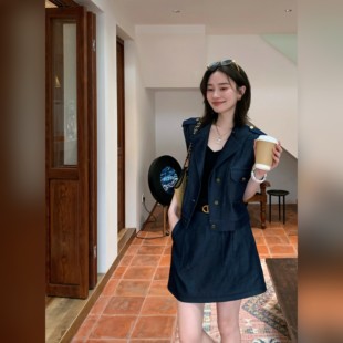 邱莹莹 原创-