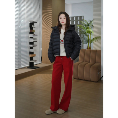 邱莹莹 HELA AOMI “鸿运当头”亲肤松紧腰运动风阔腿休闲