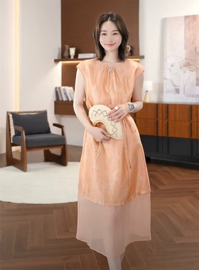 邱莹莹 