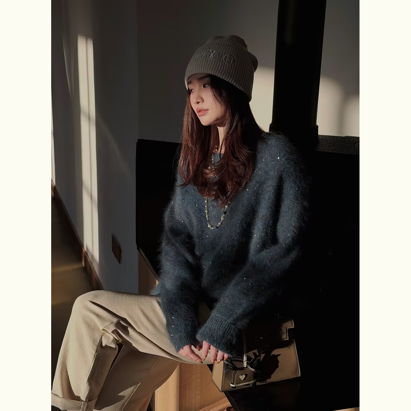 邱莹莹 HELA AOMI “星河予你”绵羊毛89.5%+桑蚕丝山羊绒针织衫