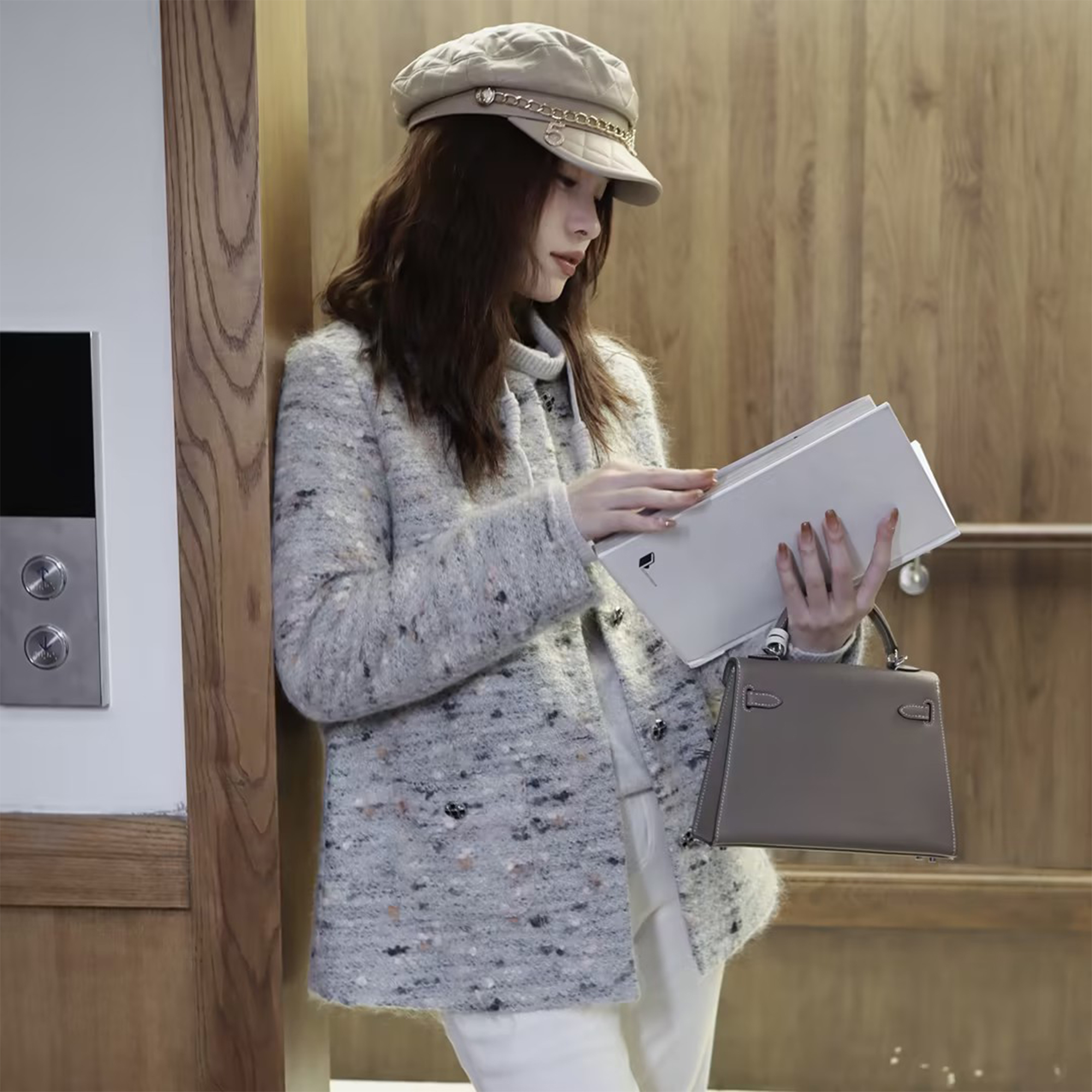 邱莹莹 HELA AOMI “点彩大衣”马海毛＋羊毛彩纱小香风外套