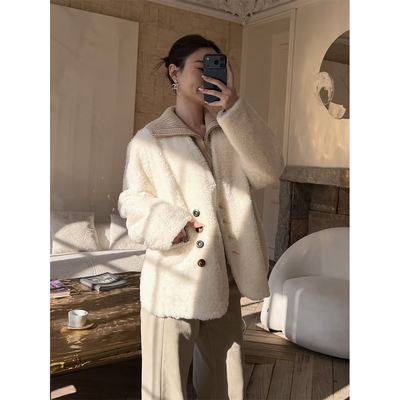 邱莹莹HELA AOMI“初雪皮草.小拉贡”羊毛革皮毛一体西装式皮草