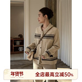 邱莹莹HELA 复古冰岛提花绵羊毛混纺纱针织衫 AOMI 奇遇小马