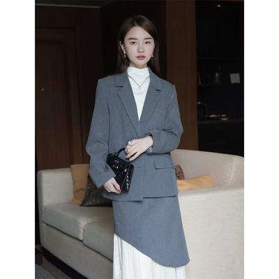 邱莹莹HELA AOMI “知性灰”绵羊毛高级质感休闲毛呢外套