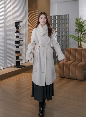 邱莹莹 HELA AOMI “水貂大衣”绵羊毛91.8%+山羊绒收腰大衣