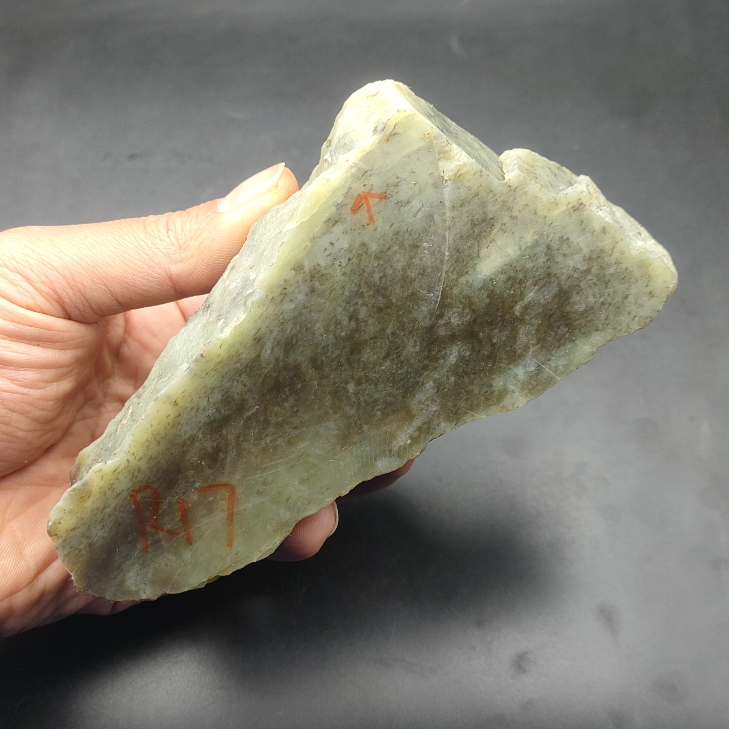 新疆和田玉原石毛料边角料且末料糖料r17雕刻吊坠挂件手把件玉料