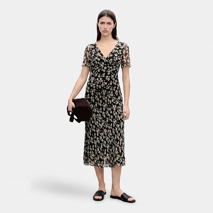 Fresh and Simple French-Style V-Neck Wrap-Around Tea Break-Style Lightweight Floral Chiffon Short-Sleeve Over-The-Knee Waist-Cinching Dress 9260