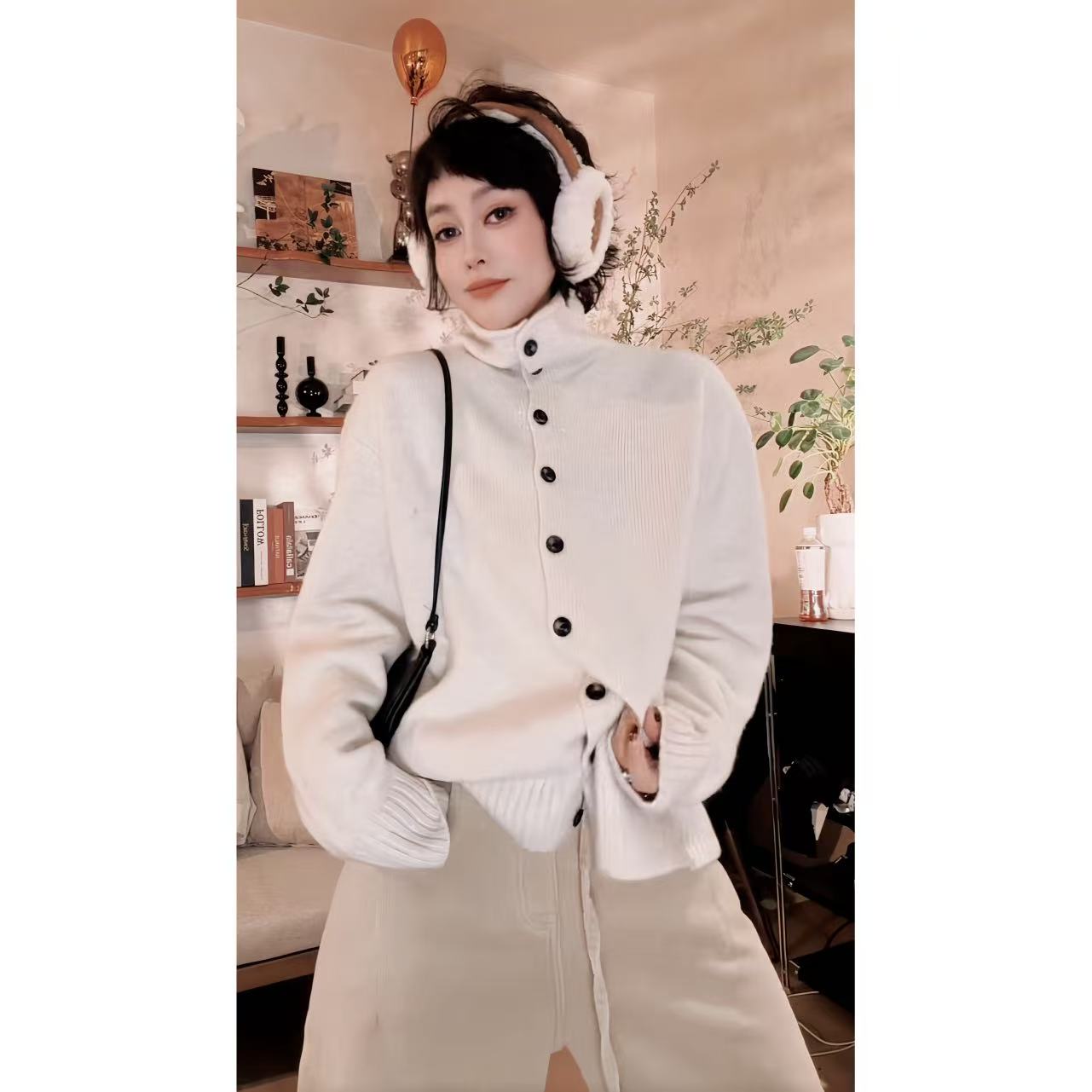 29177 - 新款时尚百搭休闲纽扣长袖毛衣外套11.6