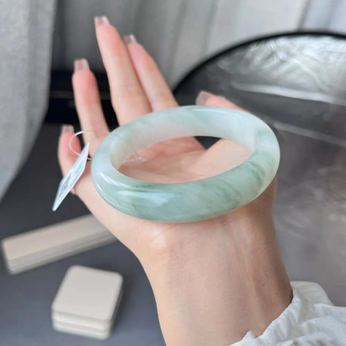 厂家新疆金丝玉天山翠玉手镯气质清新女款昆仑雪翠扁条少女镯