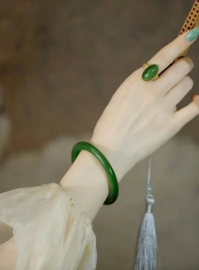 玉手镯女款菠菜绿圆条年轻款青海料晴水碧玉美人条玉镯子