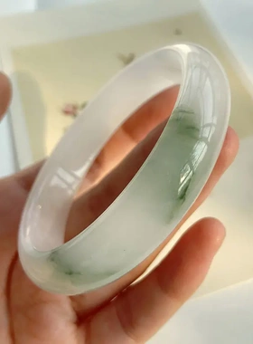 天然天山翠扁条手镯 新疆金丝玉雪翠飘花玉镯 女款翡翠色镯子