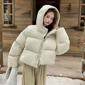 米白色连帽短款羽绒服女冬季新款超火好看高级小众加厚面包服外套图片