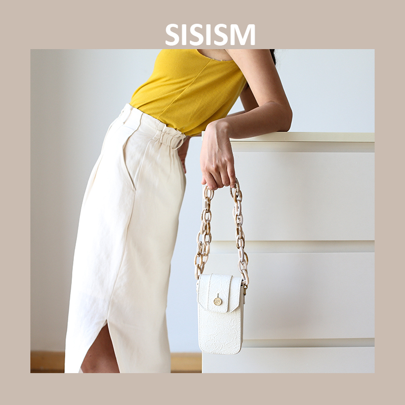 139.00元包邮SISISM2019秋新款手机包女斜挎包迷你小竖包包类牛皮小方包盒子包