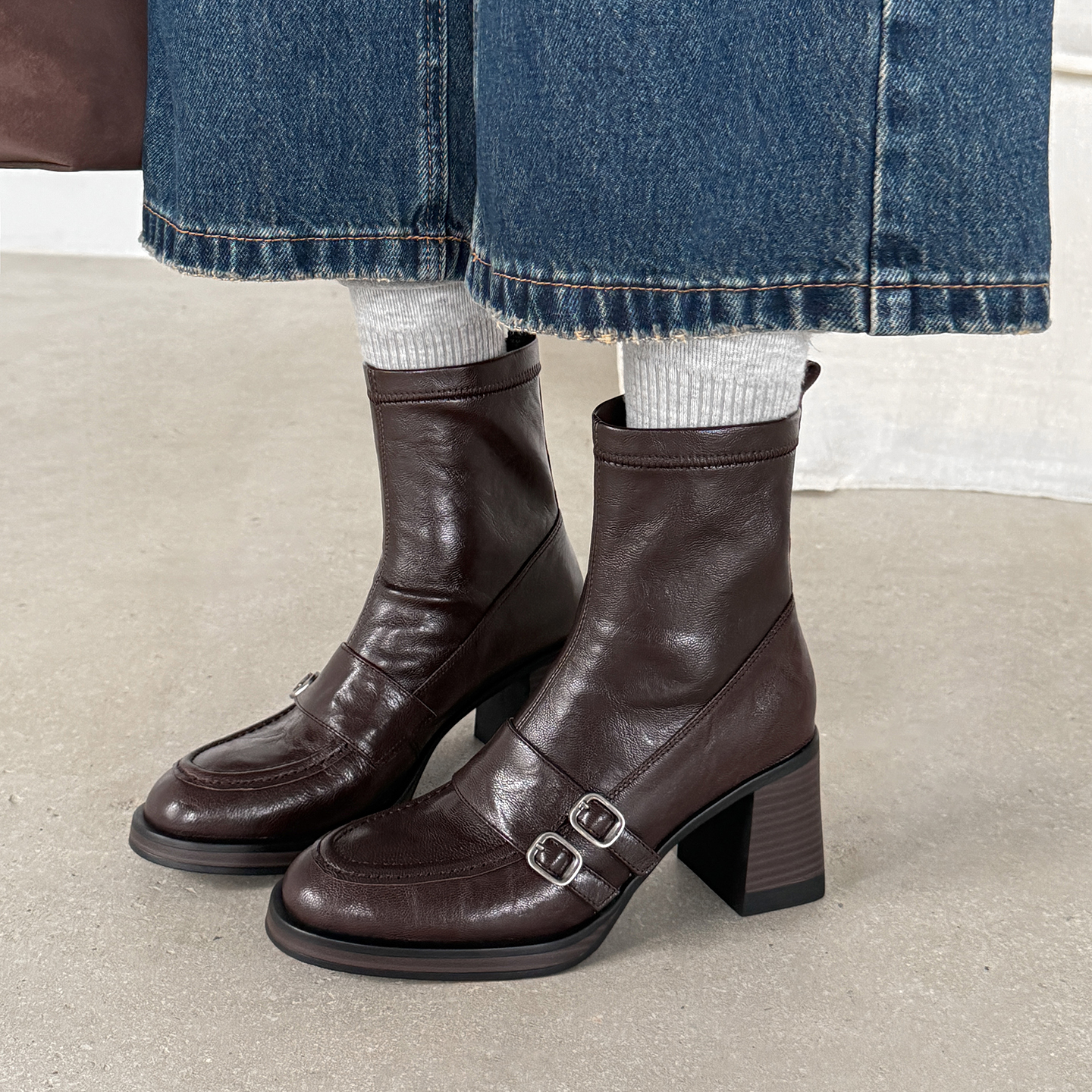 韩系粗高跟洋气小短靴