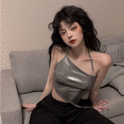 设计感不规则银色小吊带性感外穿女短款夏季新款挂脖bf露脐背心潮