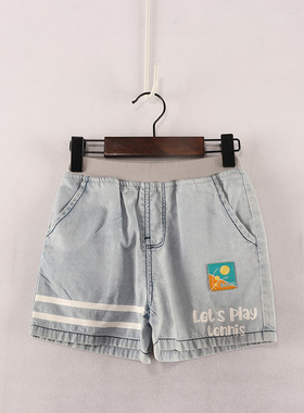 A夏款童装   小童灰色腰白条白字母百搭纯棉短裤      D2