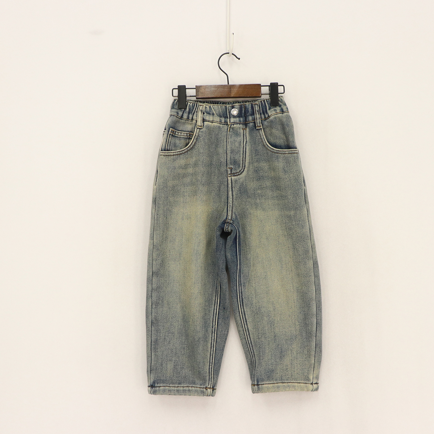 右小袋灰标加厚一体绒直筒裤