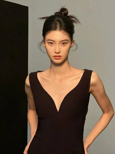 日本轻塑形黑科技欧米丘深V发热美体衣塑身衣打底衣发热保暖衣
