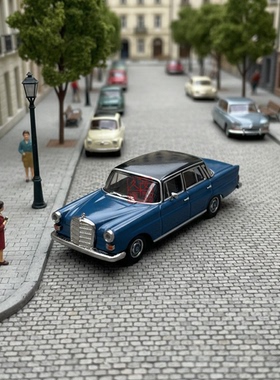 久安铁道汽车模型1:87Herpa 430739-004 奔驰 200 Tailfin