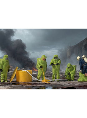 仿真人物 微缩小人 1:87 PREISER 10731 穿防化服的消防员 绿色