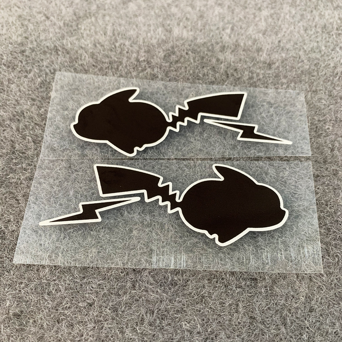 车身两侧转向灯潮牌闪电联名皮卡丘比卡丘电动车装饰贴纸