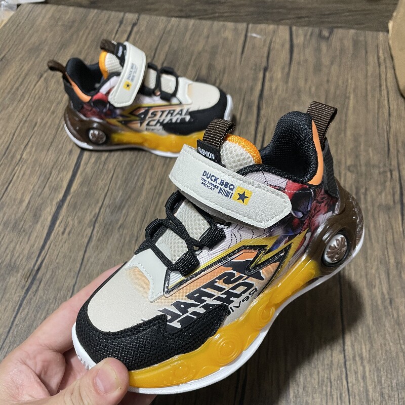 春秋款皮面运动鞋超轻软底防滑