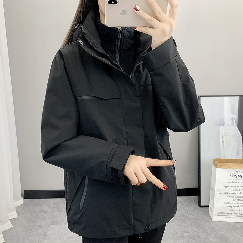 冲锋衣外套女款2025秋冬新款三合一可拆卸小个子防风防水风衣情侣