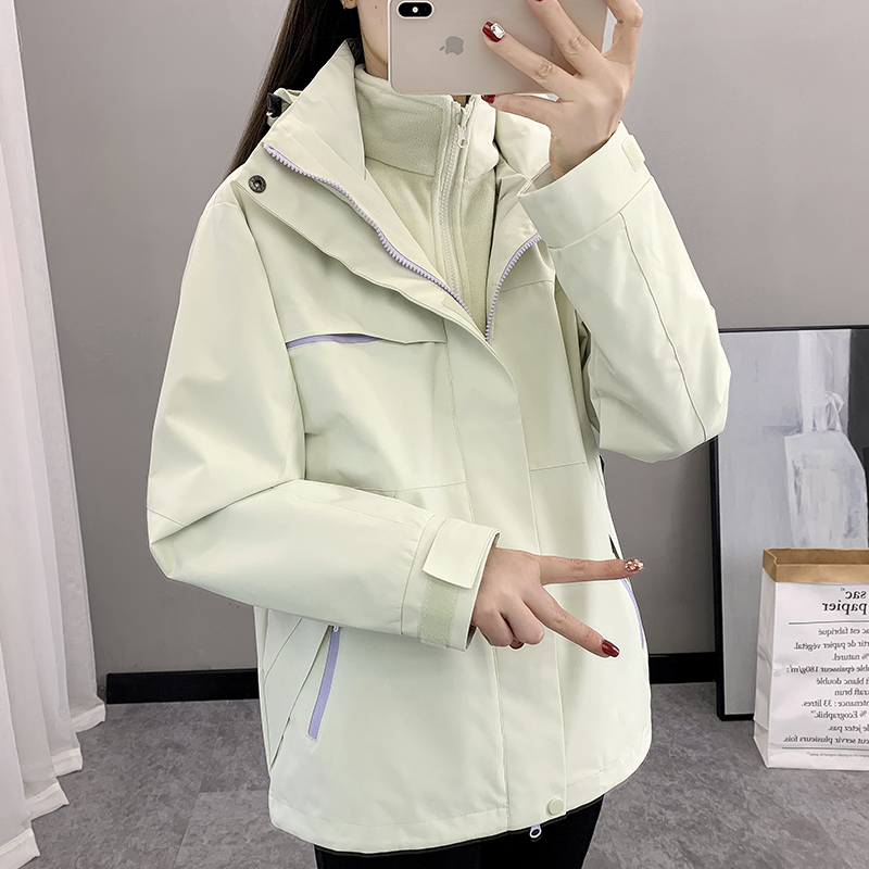 冲锋衣外套女款2025秋冬新款三合一可拆卸小个子防风防水风衣情侣