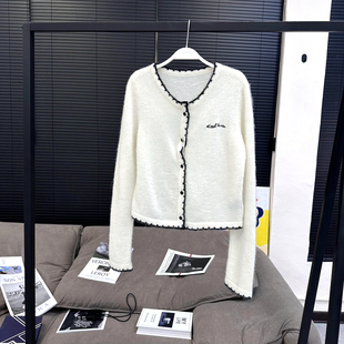 针织开衫 顽童 女秋季 羊毛羊驼糯糯花边刺绣小衫 自带嗲feu