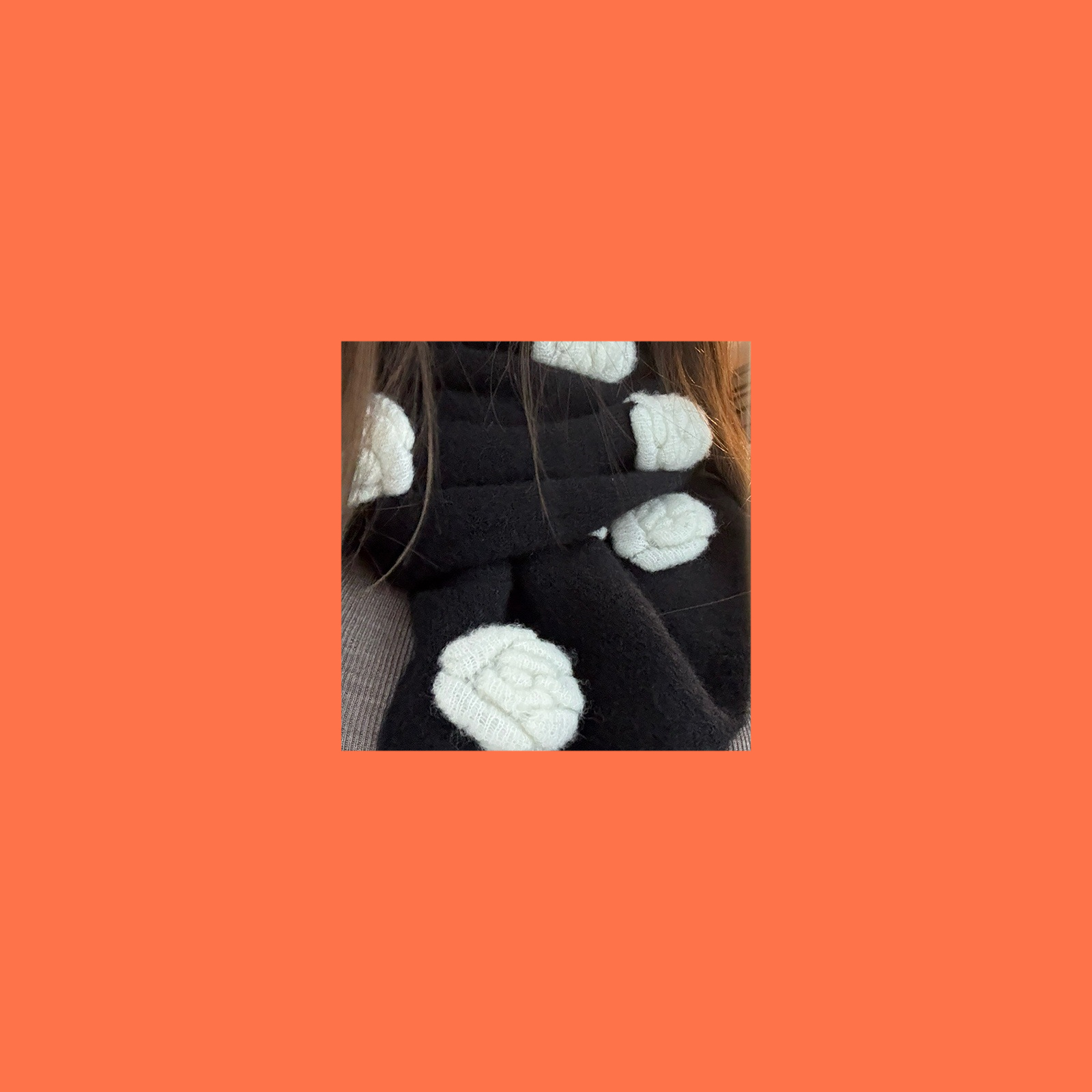 EW  穿搭利器 温暖保驾 香香花朵围巾