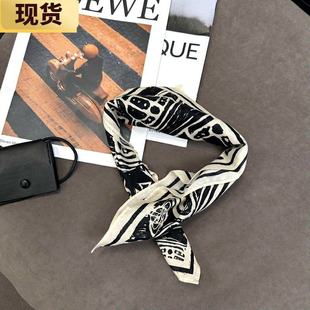 【现货】MS本期爱搭 西太后星球手绘涂鸦方巾文艺复古俏皮丝巾