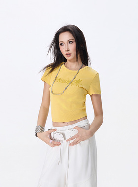 拓谷26春夏新辣妹风正肩短袖T恤女夏修身显瘦短款黄色上衣小个子