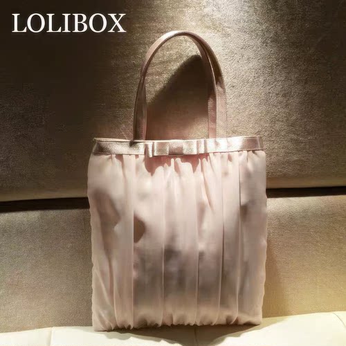 定制手工鸵鸟毛立体缎面手提包