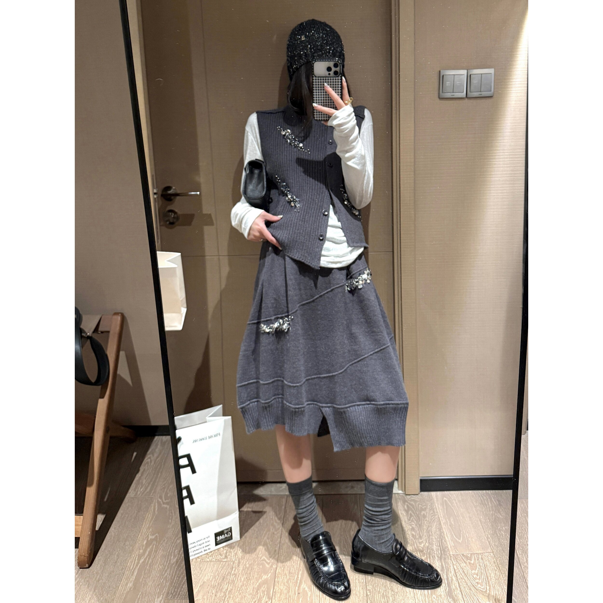 FILLE｜钉珠背心中裙套装 高级老钱重工肌理感亮片叠穿针织两件套