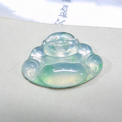 缅甸A货翡翠冰种起光飘花笑佛