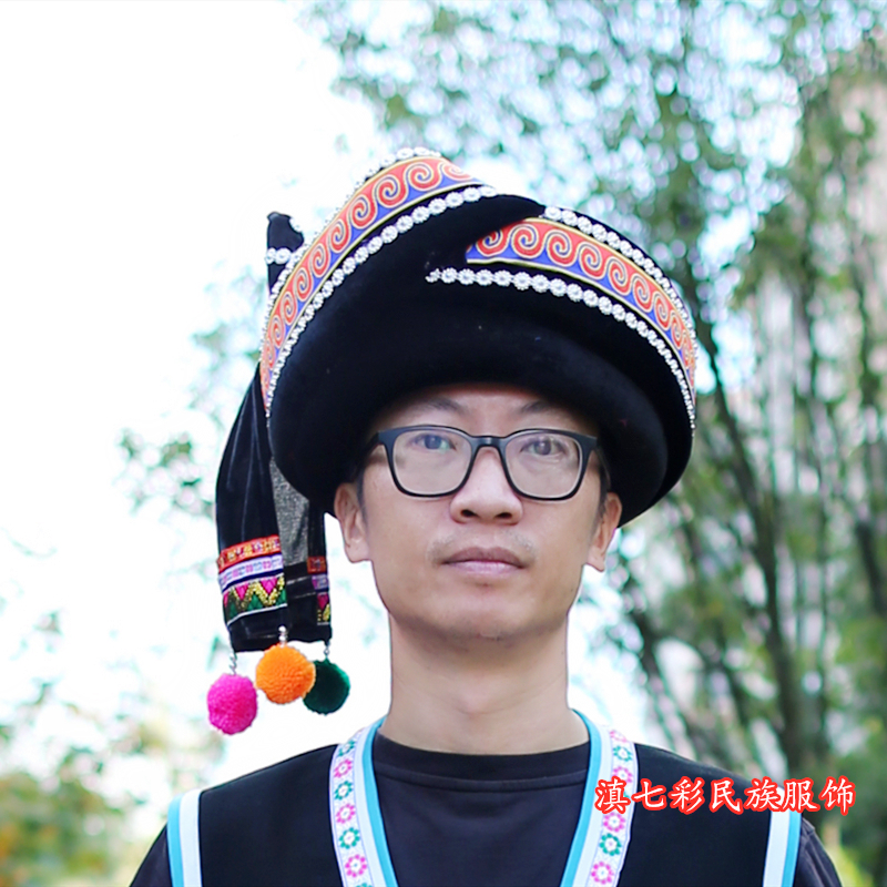 新款彝族男帽 彝族带牛角帽 男款加厚海绵软帽 葫芦丝演出男帽子
