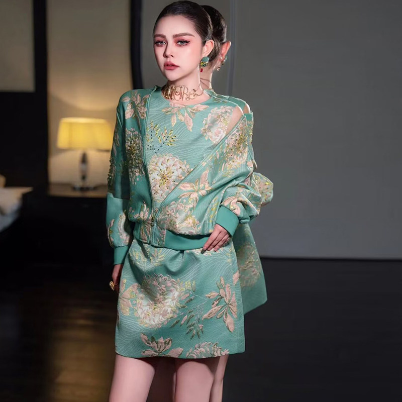 法式优雅高级感绣花提花长袖棒球服外套夹克钉珠提花背心裙套装女