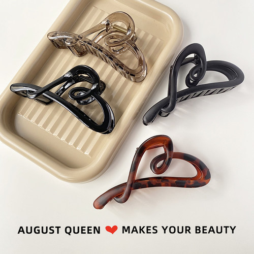 气质哑光大号爱心抓夹女春夏后脑勺发夹高级感2025新款鲨鱼夹头饰