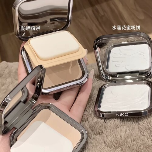 还有谁没用过kiko粉饼干湿两用防晒定妆粉扑控油持久补妆散粉15