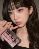 wakemake16色眼影盘 16号 Hush镜面带闪唇釉 黑粉 Black 清仓