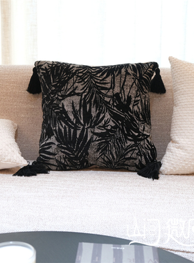 中古风黑色抱枕新中式靠包客厅沙发羊毛靠枕高级感侘寂风复古靠垫
