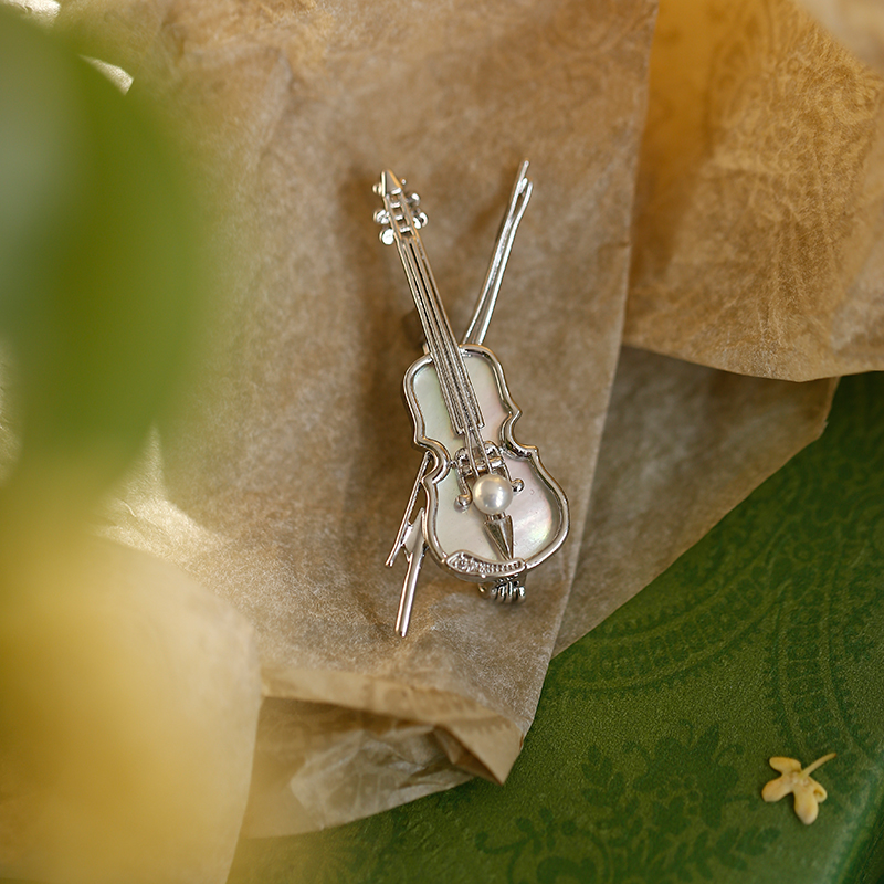 清弦丨天然珍珠母贝提琴胸针