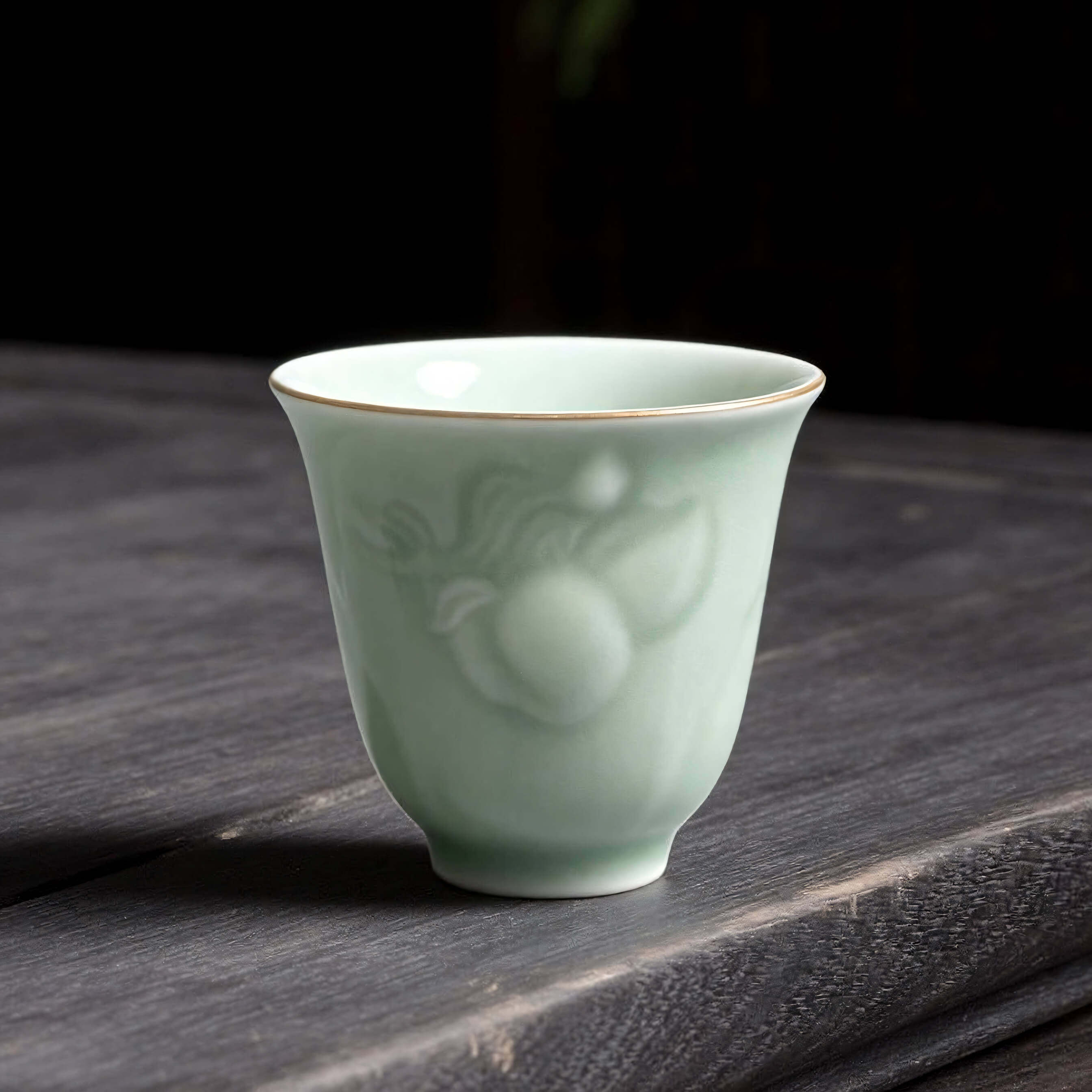 龙泉青瓷茶杯小精致功夫茶具品茶杯仿古茶盏花纹浮雕陶瓷杯子