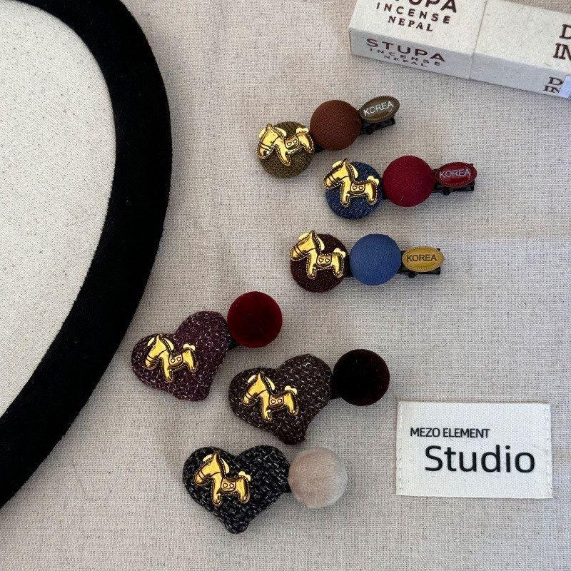 韩系气质爱心金标小马发夹侧边