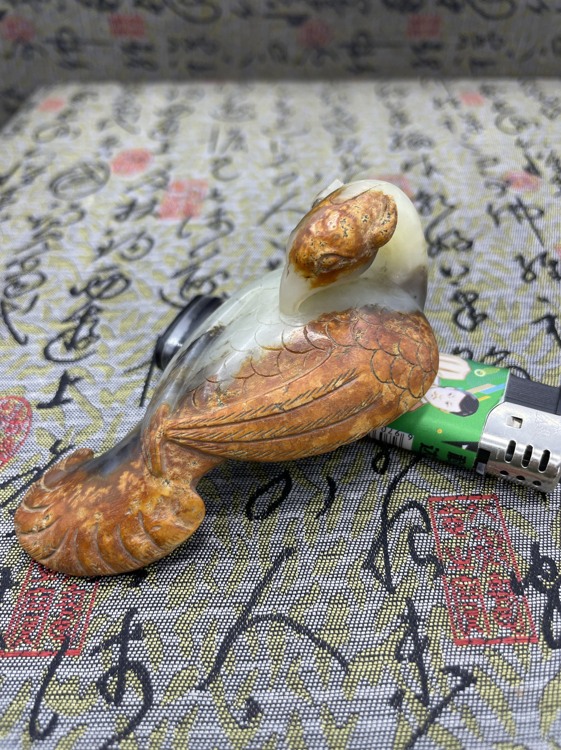 新疆和田玉旧藏老玉凤鸟手把件高古玉三色沁凤鸟把件摆件文玩古玉