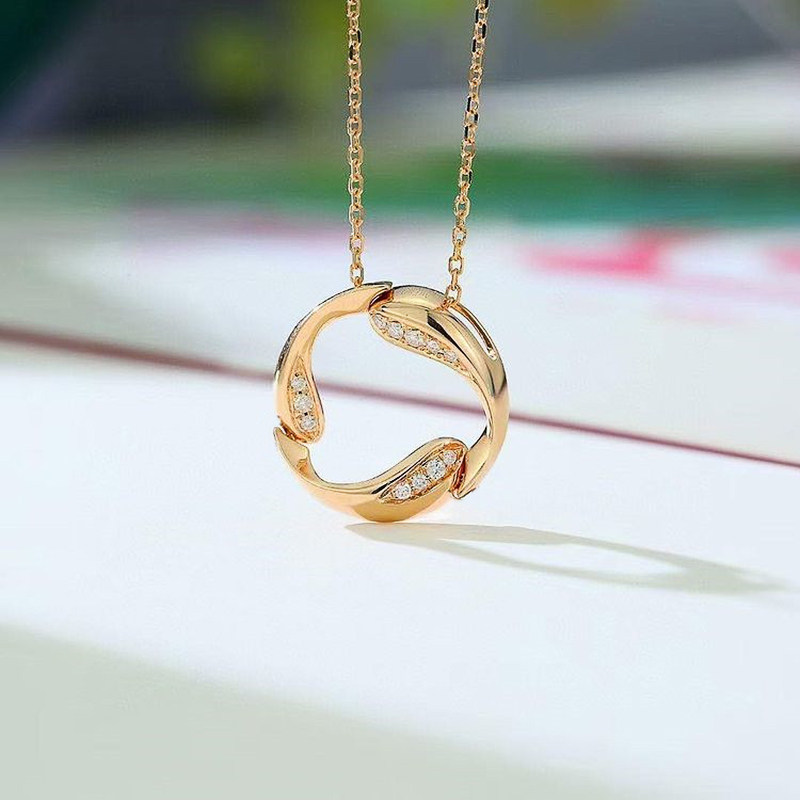 funny circle pendant necklace gold color shiny  fashion